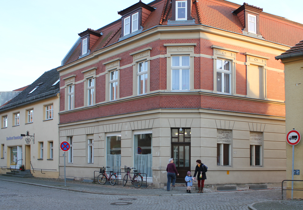 Kleiderkammer in der Lindenstraße 66